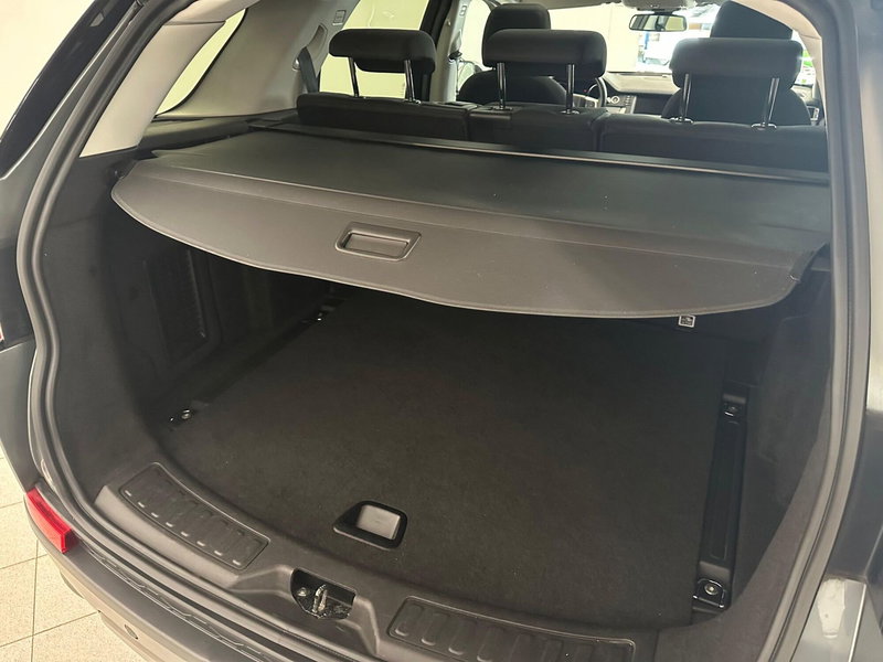 Land Rover Discovery Sport usata a Novara (17)