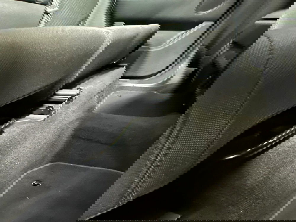 Land Rover Discovery Sport usata a Novara (19)