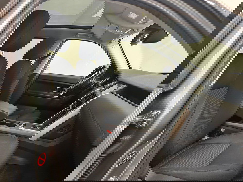 Land Rover Discovery Sport usata a Novara (3)