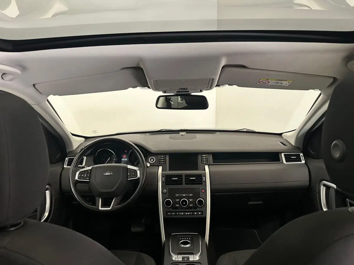 Land Rover Discovery Sport usata a Novara (4)