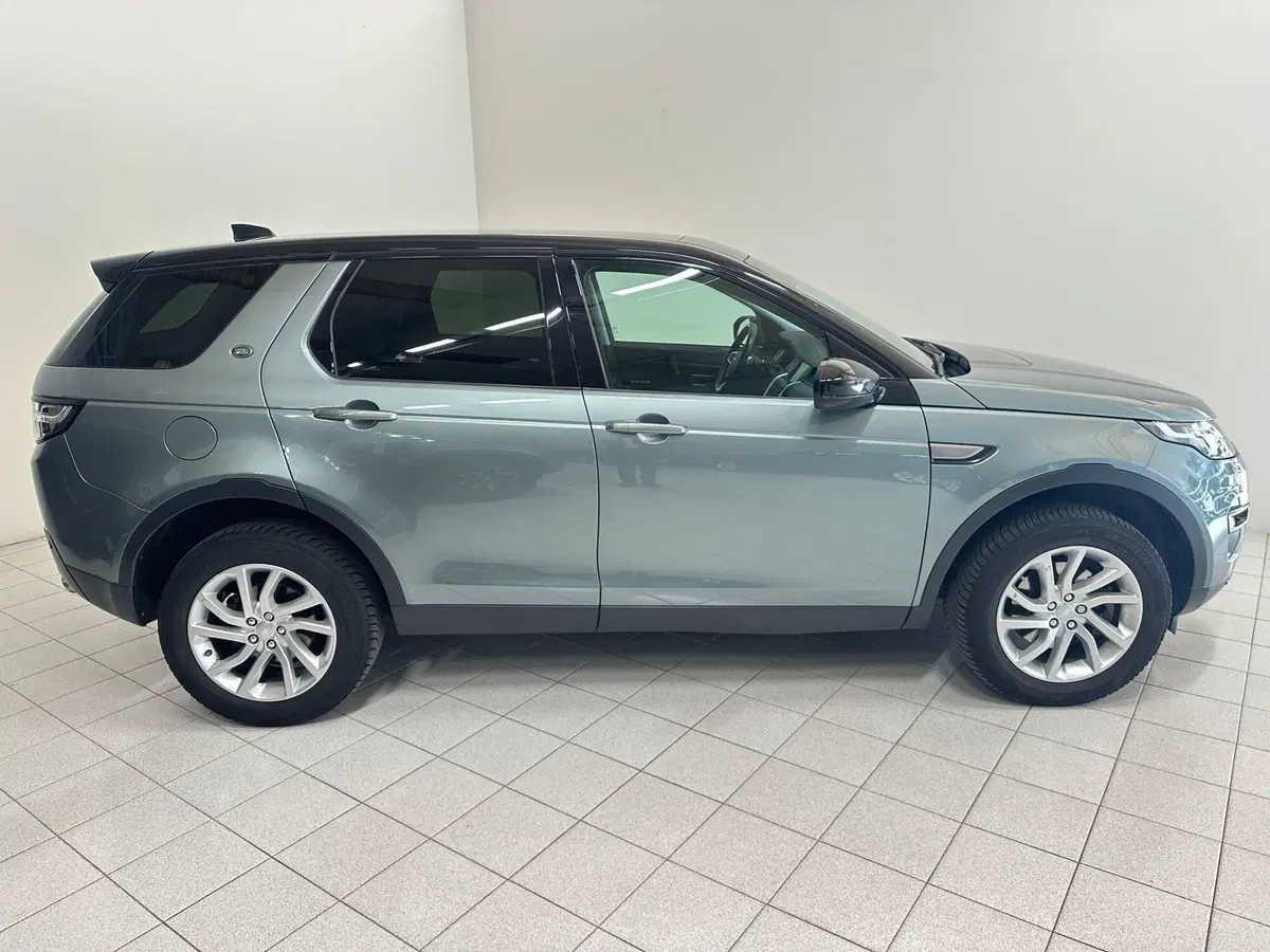 Land Rover Discovery Sport usata a Novara (6)