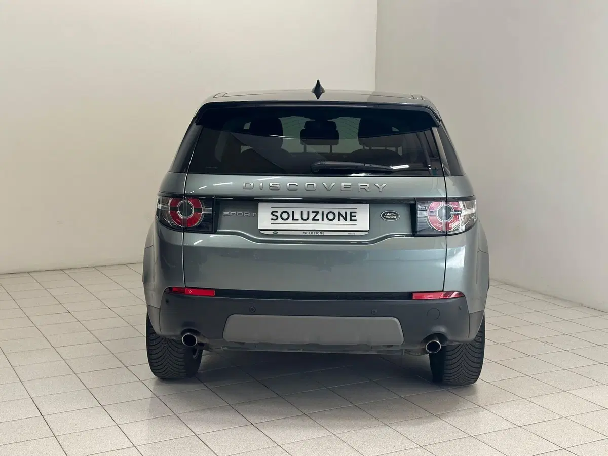 Land Rover Discovery Sport usata a Novara (7)