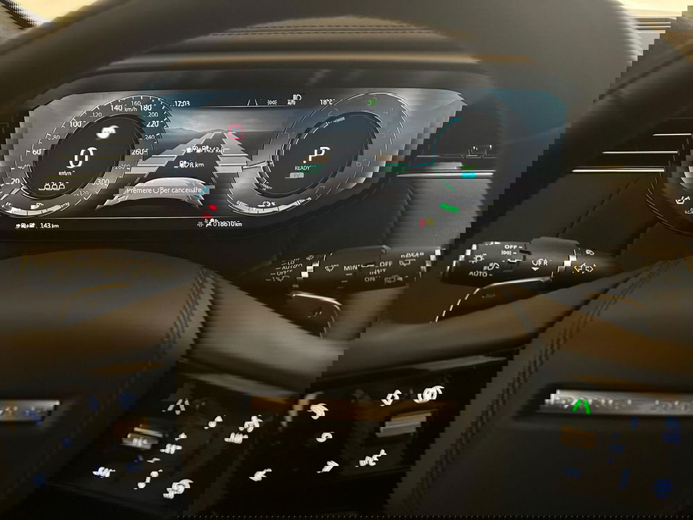 Land Rover Range Rover Velar usata a Novara (13)