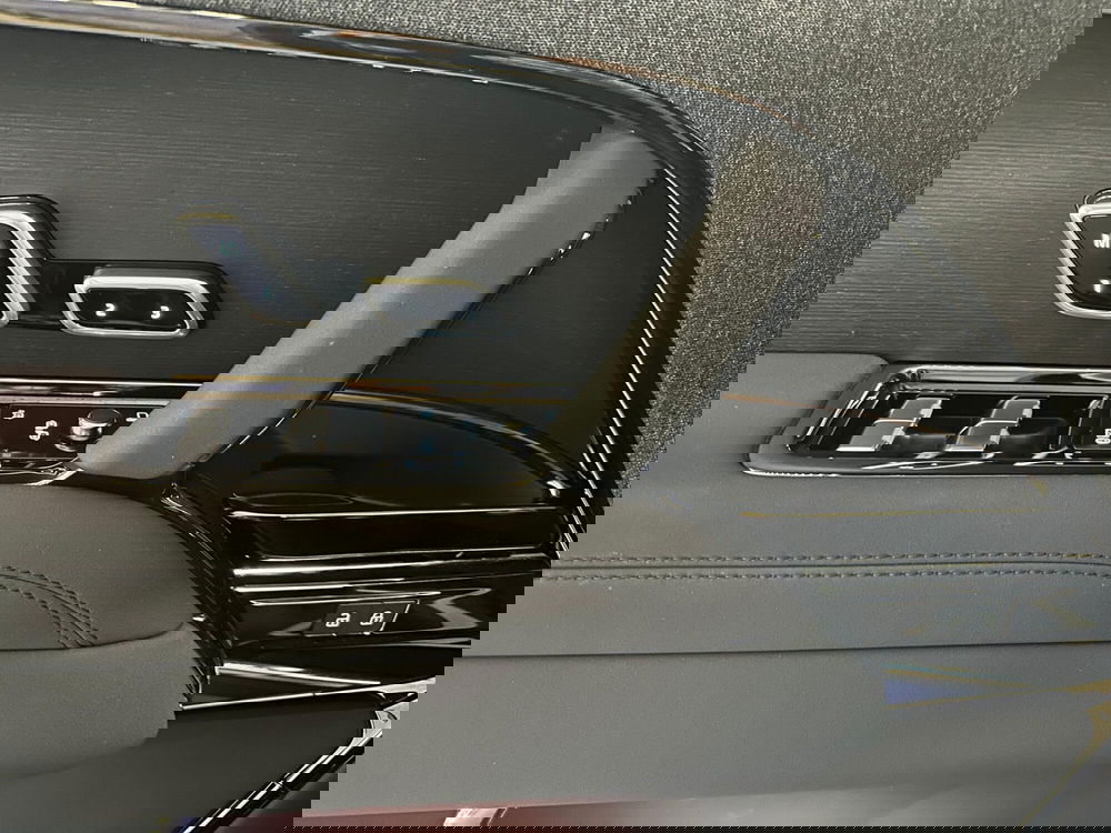 Land Rover Range Rover Velar usata a Novara (19)