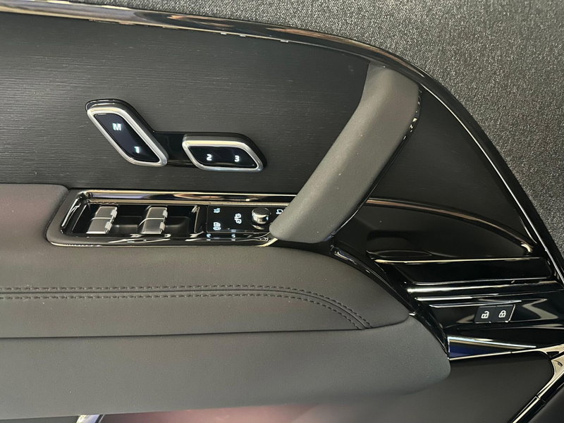 Land Rover Range Rover Velar usata a Novara (19)