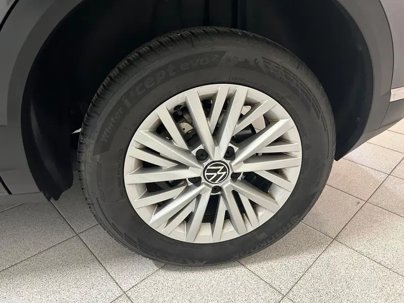 Volkswagen T-Roc usata a Novara (15)