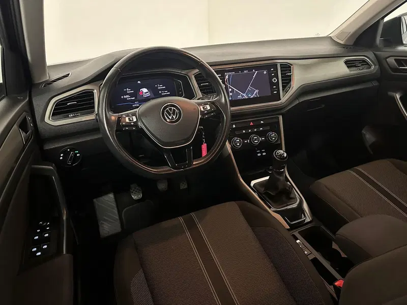 Volkswagen T-Roc usata a Novara (4)