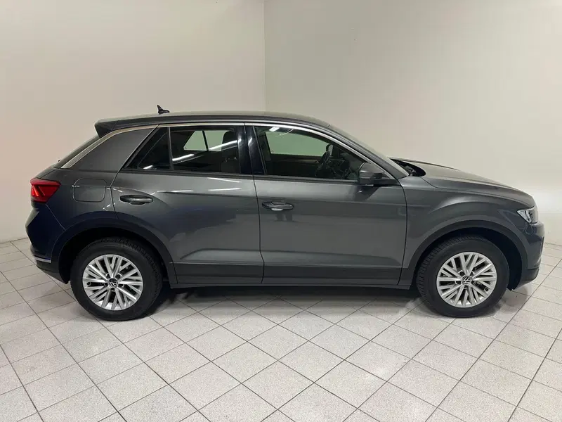 Volkswagen T-Roc usata a Novara (6)