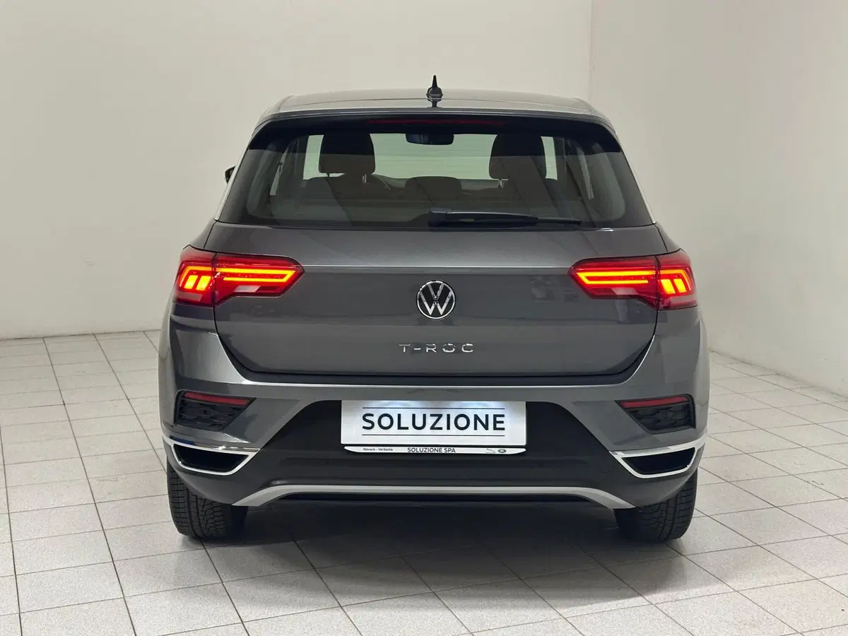 Volkswagen T-Roc usata a Novara (7)