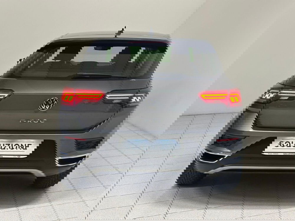 Volkswagen T-Roc usata a Novara (7)