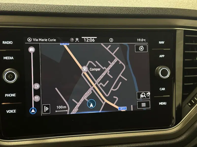 Volkswagen T-Roc usata a Novara (9)