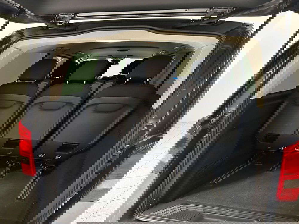 Mercedes-Benz Classe V usata a Novara (11)