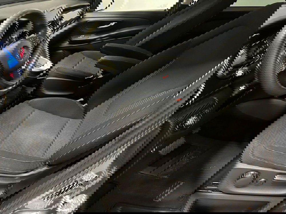 Mercedes-Benz Classe V usata a Novara (19)