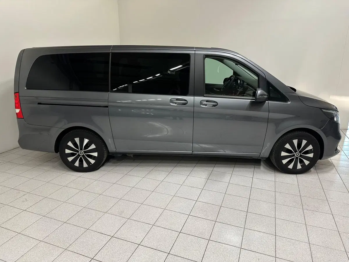 Mercedes-Benz Classe V usata a Novara (7)