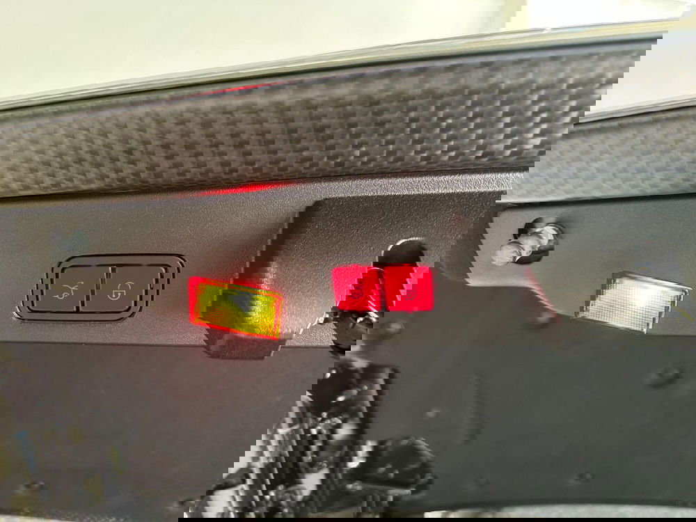 Mercedes-Benz SL usata a Novara (18)