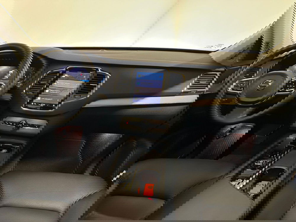 Volvo XC90 usata a Novara (5)