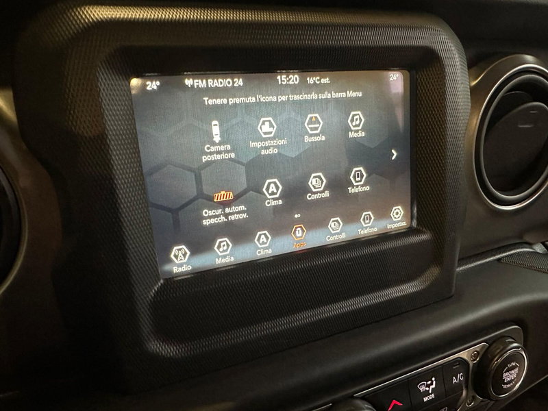 Jeep Wrangler usata a Novara (10)