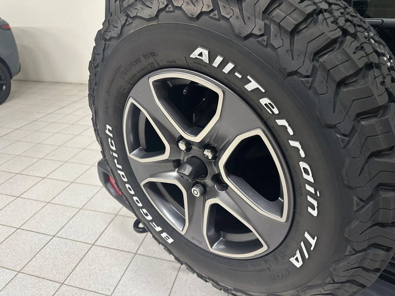 Jeep Wrangler usata a Novara (9)