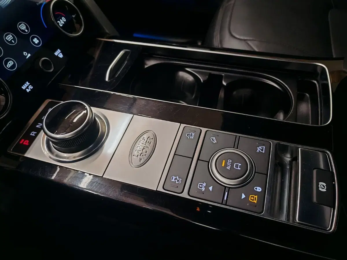 Land Rover Range Rover usata a Novara (19)