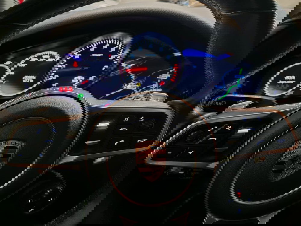 Porsche Cayenne usata a Novara (13)