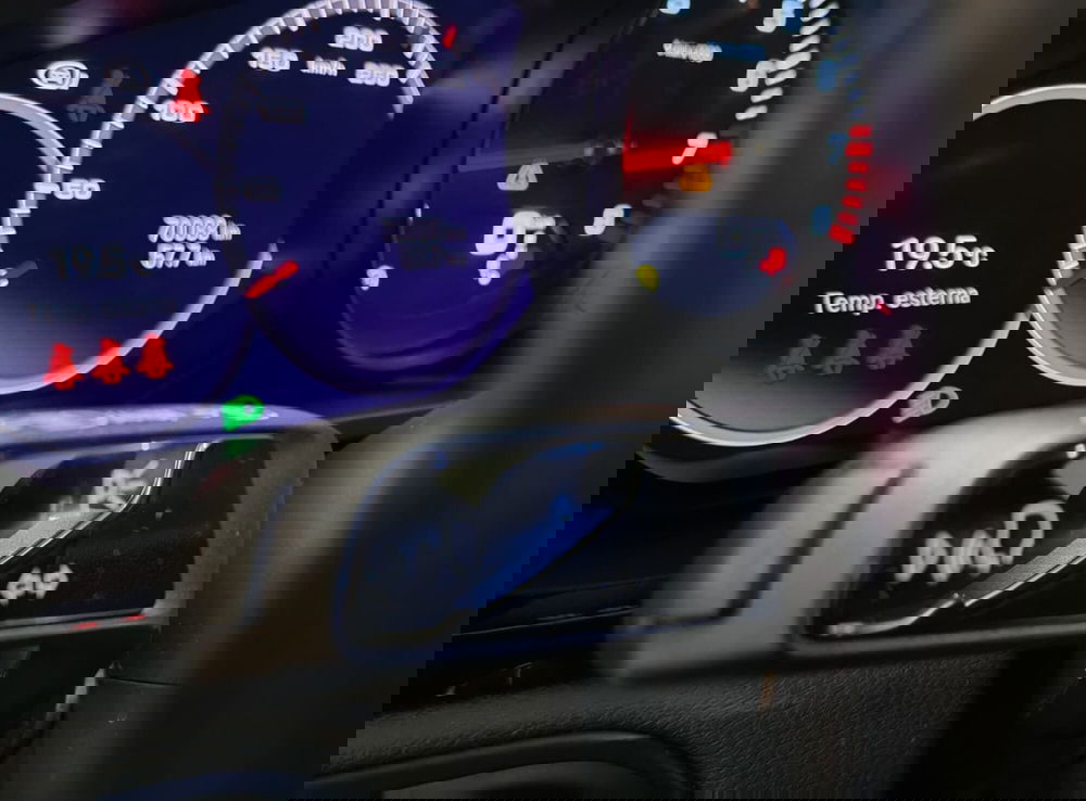 Porsche Cayenne usata a Novara (14)