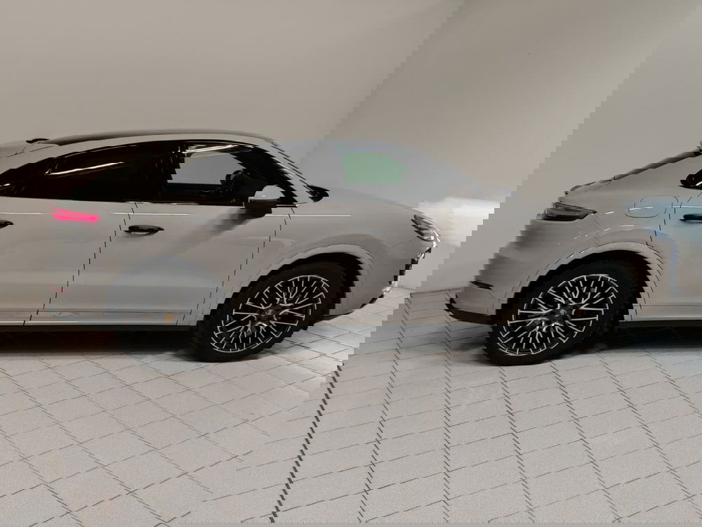 Porsche Cayenne usata a Novara (6)