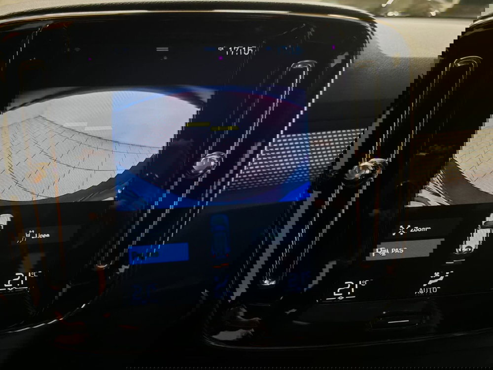 Volvo XC40 usata a Novara (11)