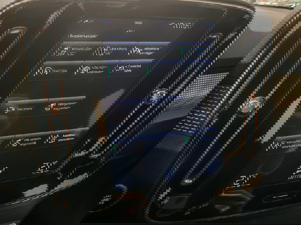 Volvo XC40 usata a Novara (14)