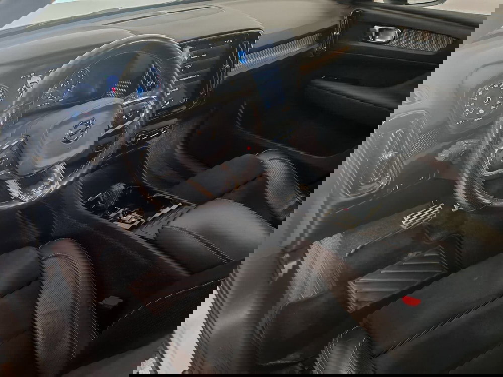 Volvo XC40 usata a Novara (19)