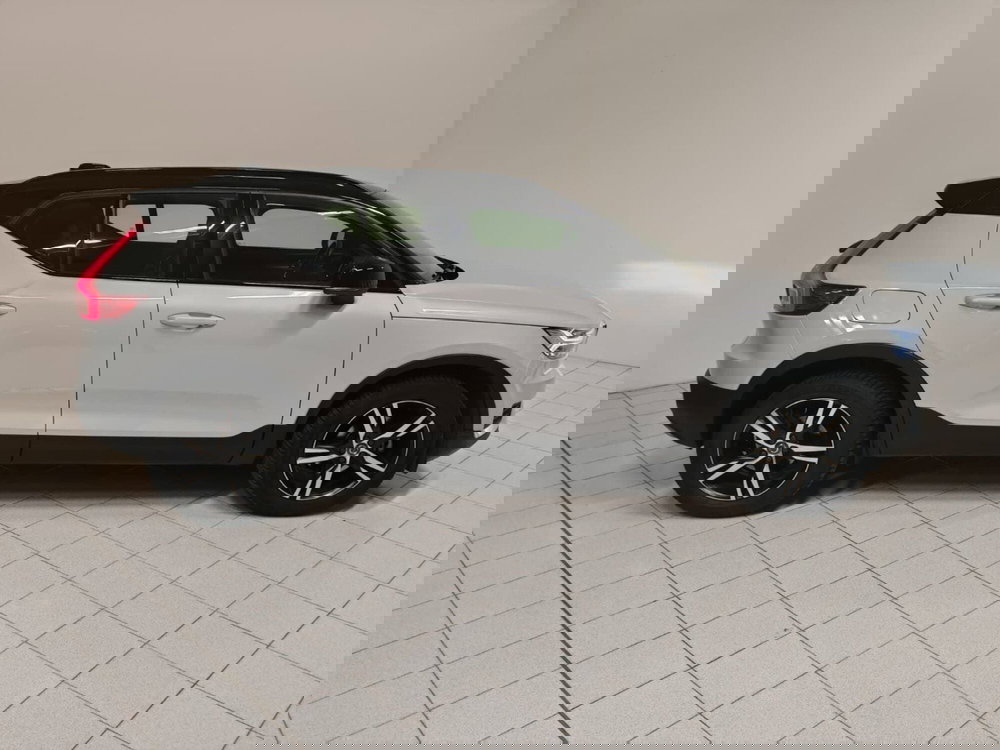 Volvo XC40 usata a Novara (6)