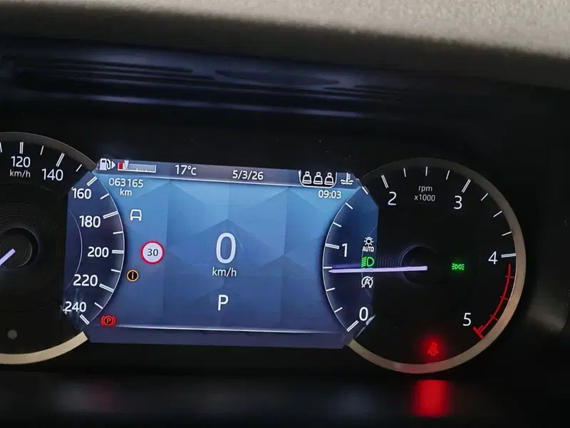 Land Rover Discovery Sport usata a Novara (15)