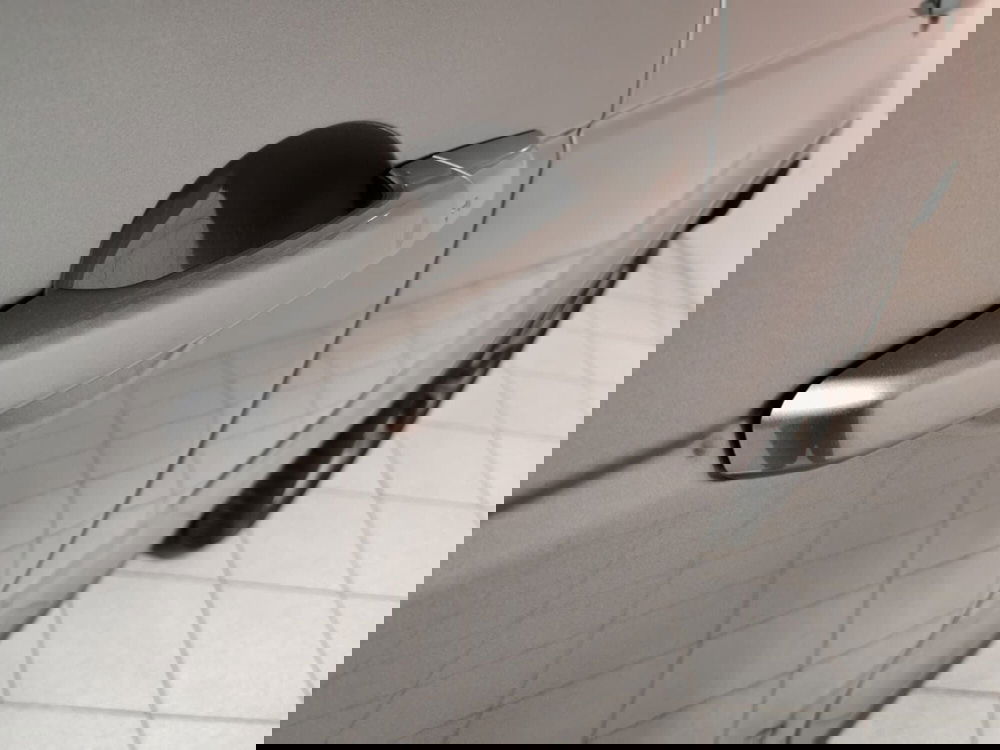 Land Rover Discovery Sport usata a Novara (19)