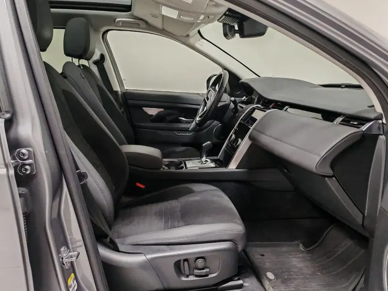 Land Rover Discovery Sport usata a Novara (3)