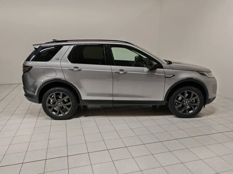 Land Rover Discovery Sport usata a Novara (6)