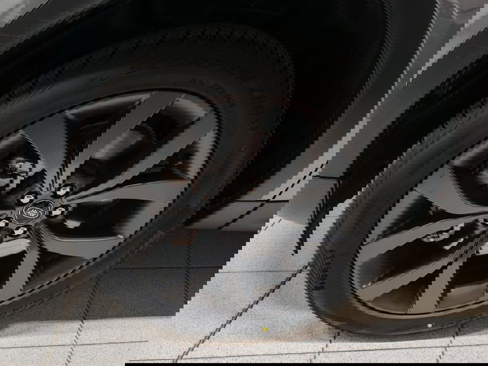 Land Rover Discovery Sport usata a Novara (9)