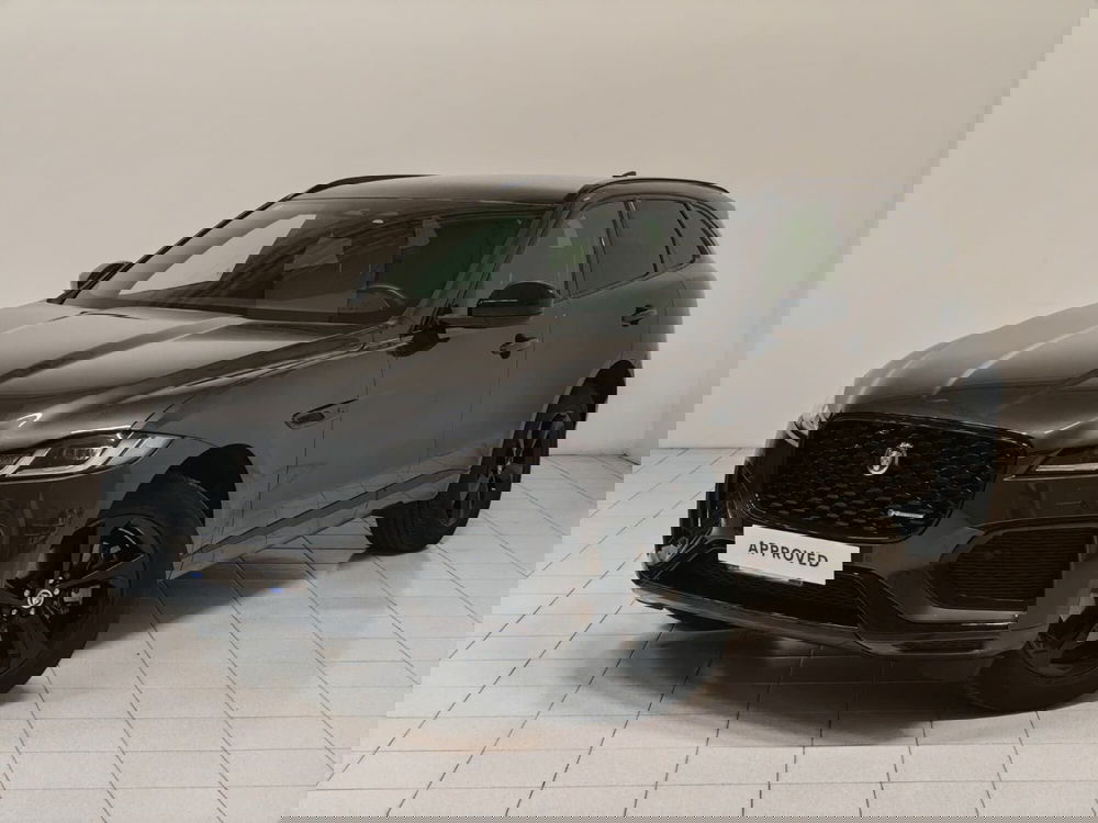 Jaguar F-Pace usata a Novara