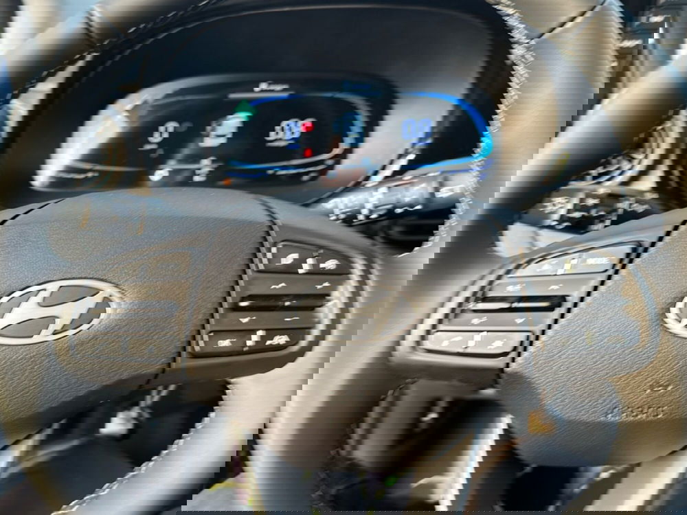 Hyundai i10 nuova a Latina (13)