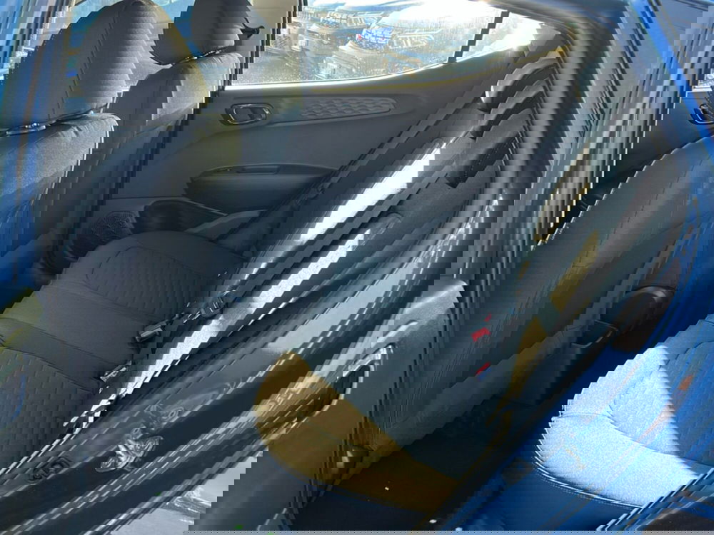 Hyundai i10 nuova a Latina (11)