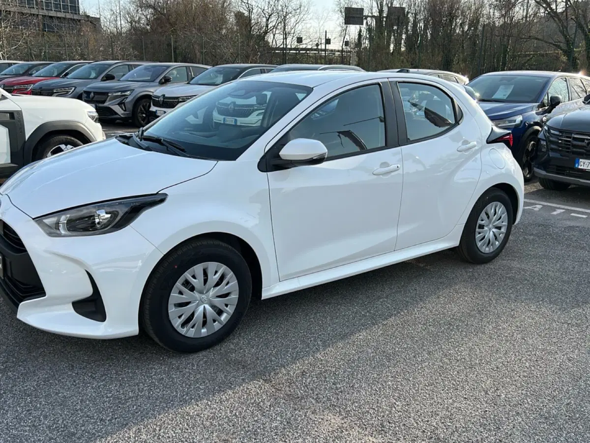 Toyota Yaris nuova a Roma (8)