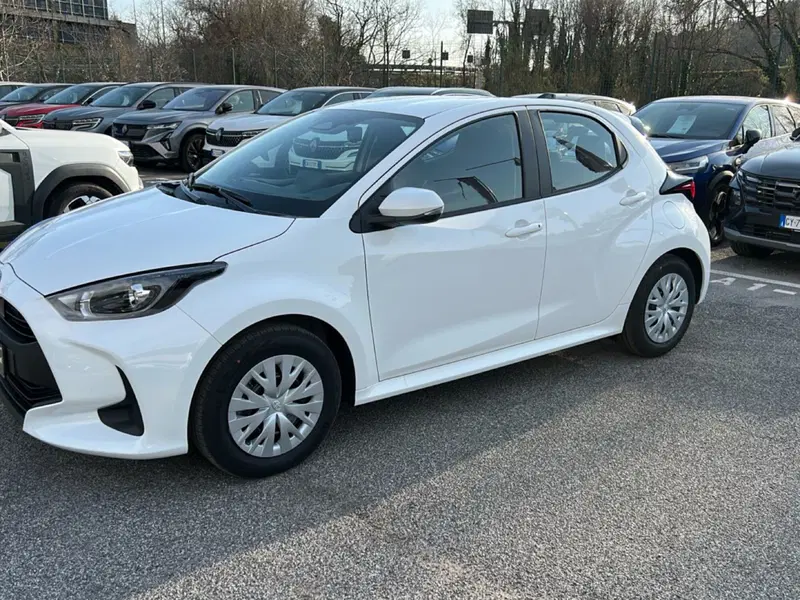 Toyota Yaris nuova a Roma (8)