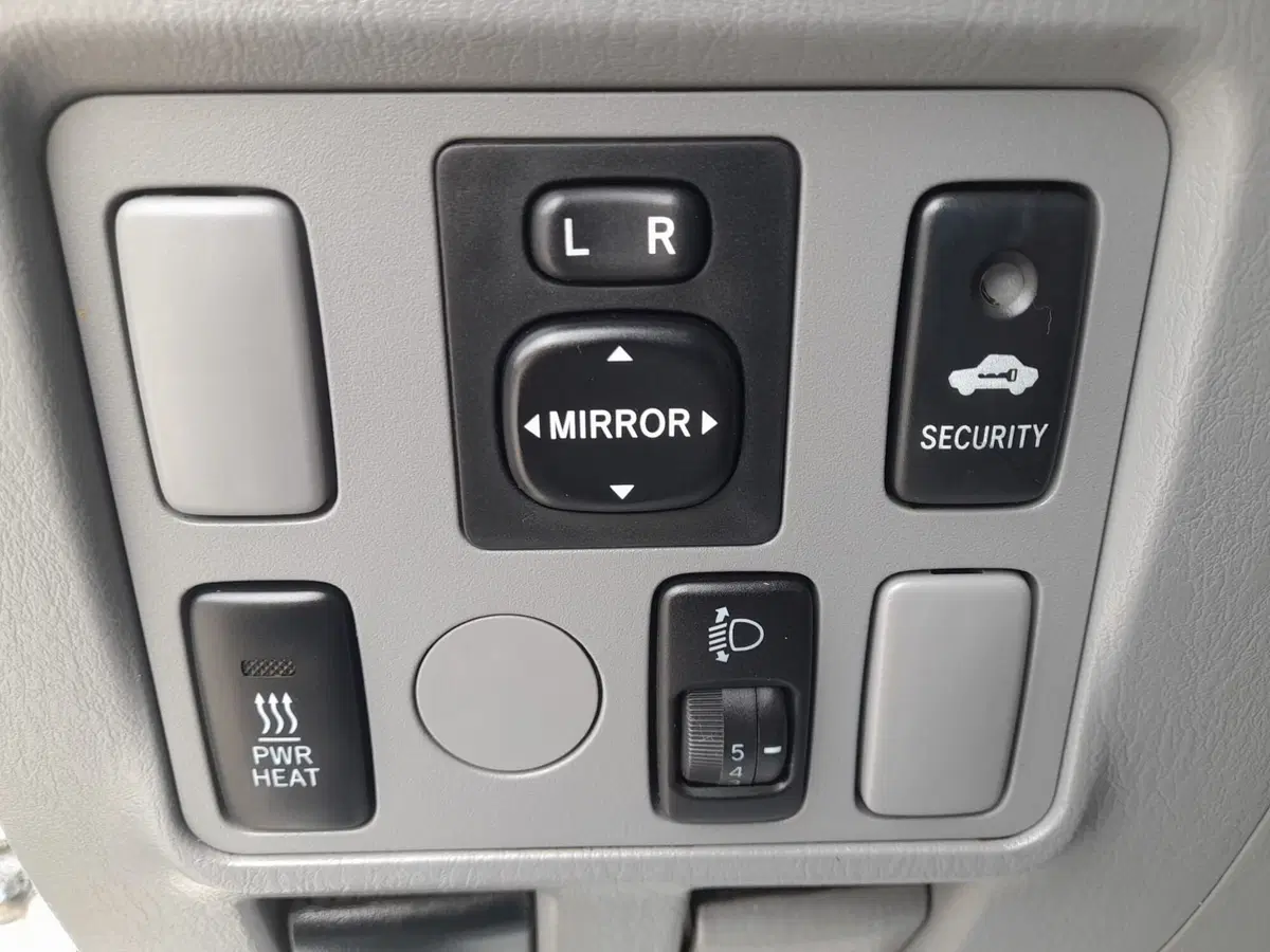 Toyota Hilux usata a L'Aquila (10)