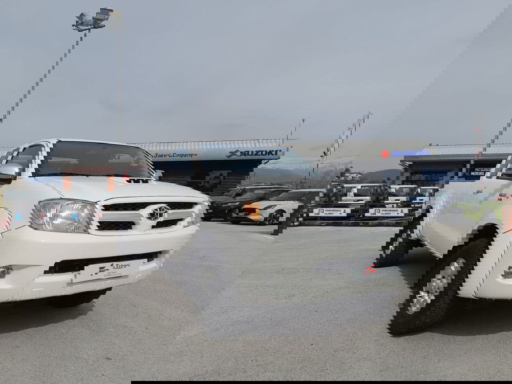 Toyota Hilux usata a L'Aquila (20)