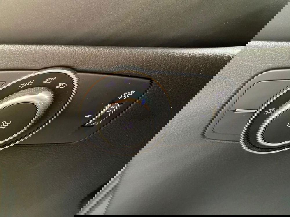 Alfa Romeo Tonale usata a Milano (14)