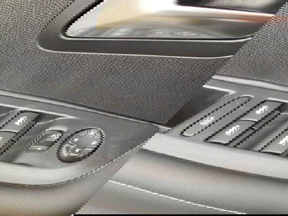 Peugeot 208 usata a Milano (17)