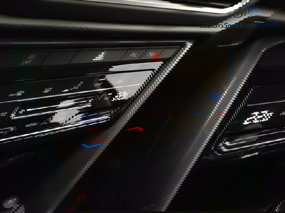 Volkswagen T-Roc usata a Varese (14)