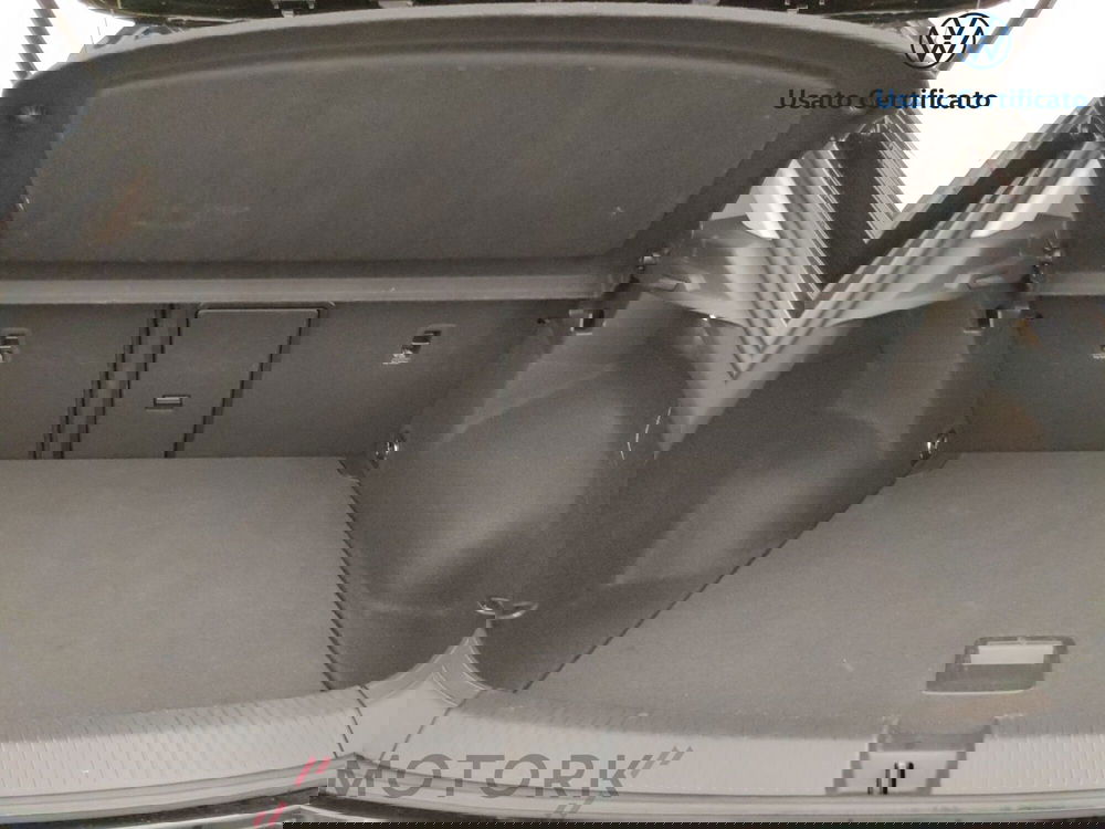 Volkswagen T-Roc usata a Varese (9)