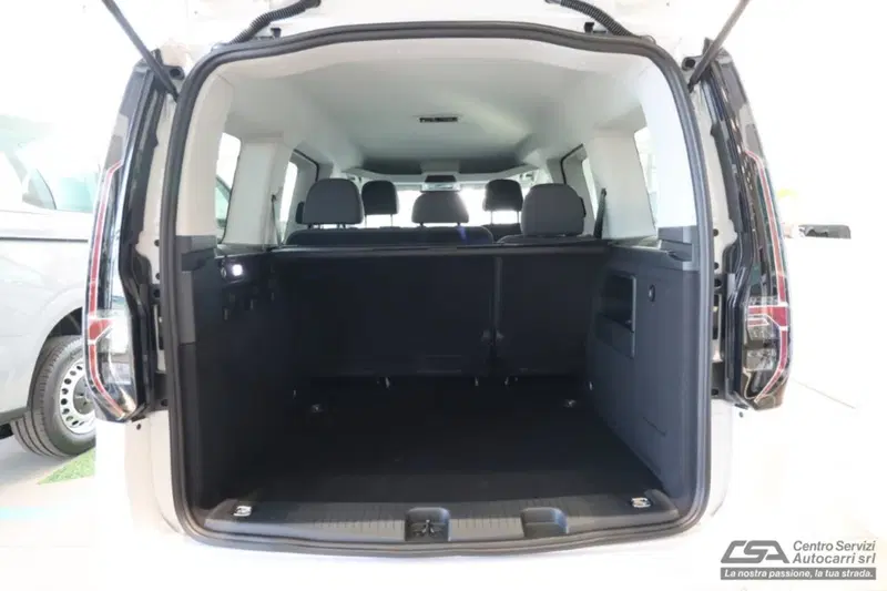 Volkswagen Caddy nuova a Bologna (5)