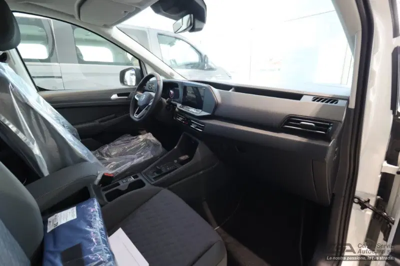 Volkswagen Caddy nuova a Bologna (7)
