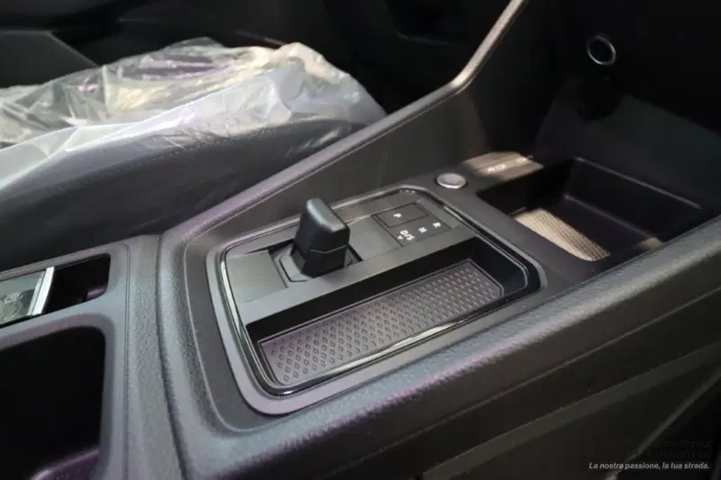 Volkswagen Caddy nuova a Bologna (8)