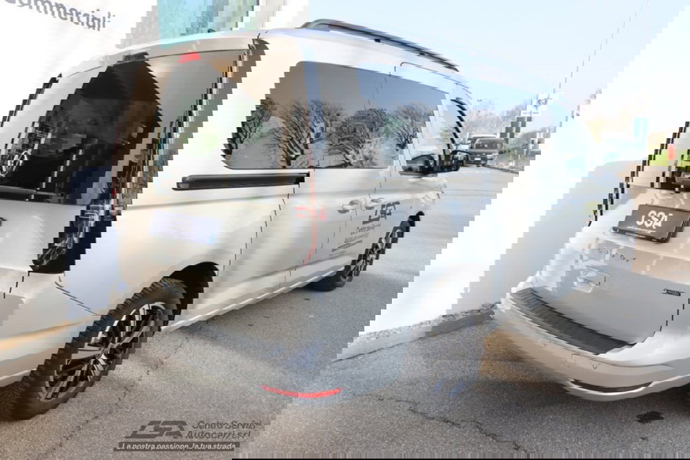 Volkswagen Caddy usata a Bologna (5)